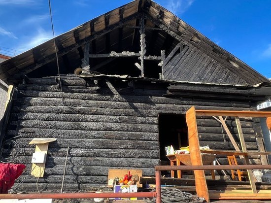 Прокурор и следователь спасли семью из горевшего дома в селе Забайкалья