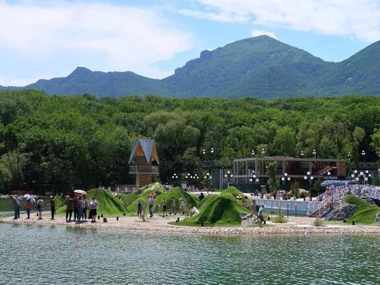 Эксперты подтвердили чистоту воды в Курортном озере Железноводска