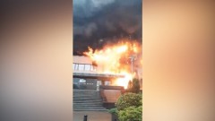 Опубликованы кадры пожара в бизнес-центре "Гранд Сетунь Плаза"