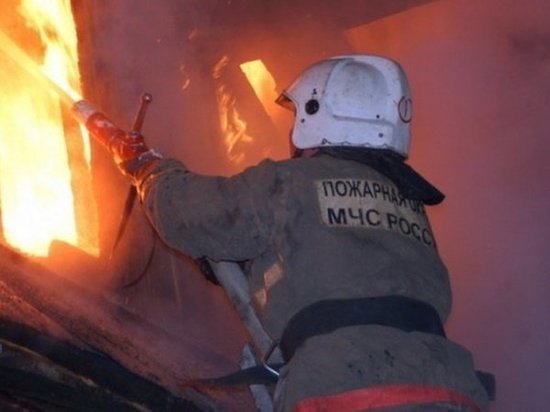 В Ростове две женщины едва не погибли при пожаре в квартире