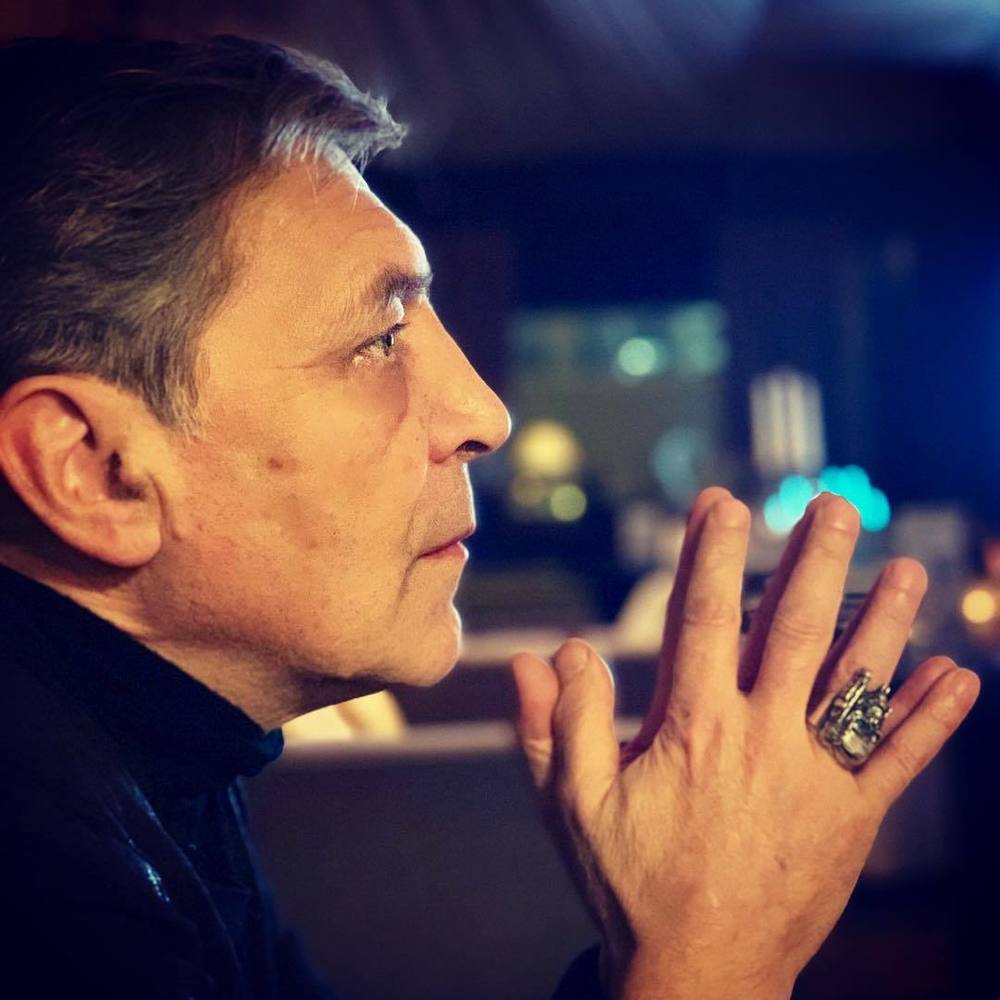 Александр невзоров биография личная жизнь Невзоров и его жена получили украинское гражданство: фотобудни опальных супругов
