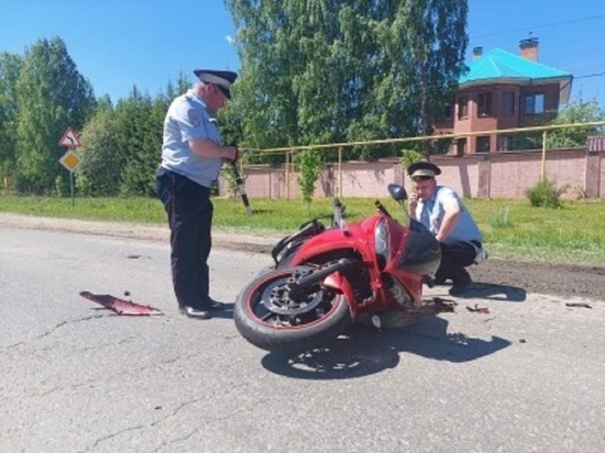 Пенсионер на ВАЗ насмерть сбил мотоциклиста в свердловском поселке