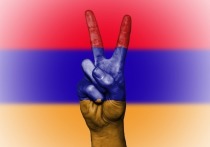 Минздрав Армении сообщает, что в результате столкновения протестующих с полицией на акции протеста в Ереване пострадали 50 человек