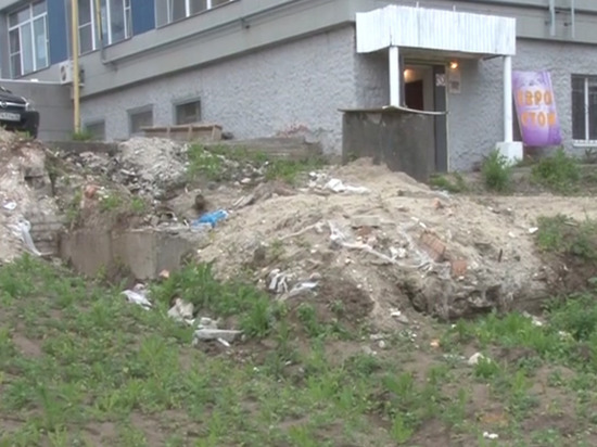 В Курске не могут сделать сквер на пустыре на Советской без согласия жильцов дома