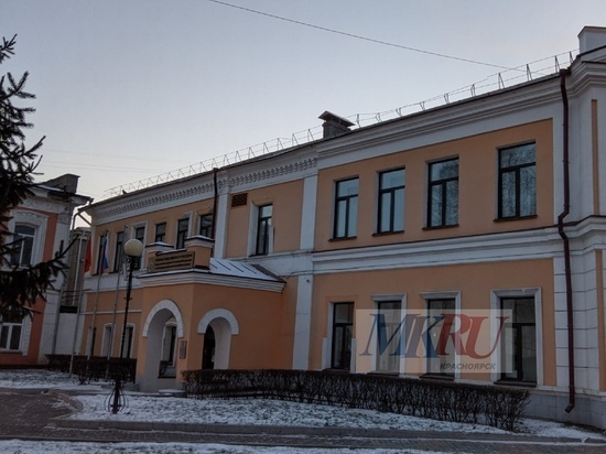 Главврач перинатального центра в Красноярске пойдет под суд за халатность