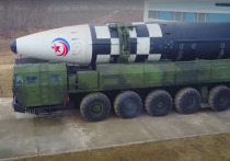 Японское правительство сообщает,что баллистическая ракета, запущенная КНДР, приземлилась вне исключительной экономической зоны Японии