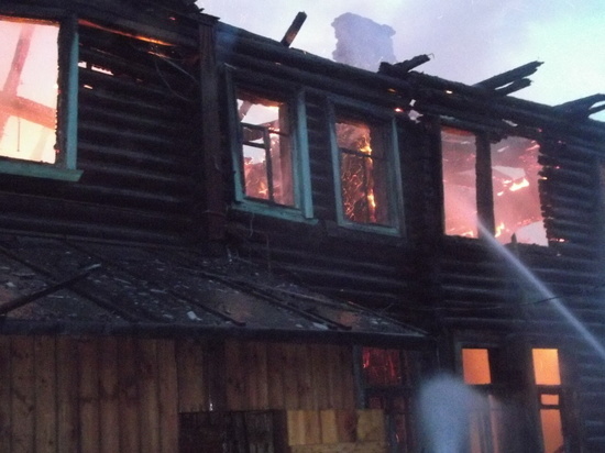 Ночью в Ивановской области сгорела очередная "заброшка"