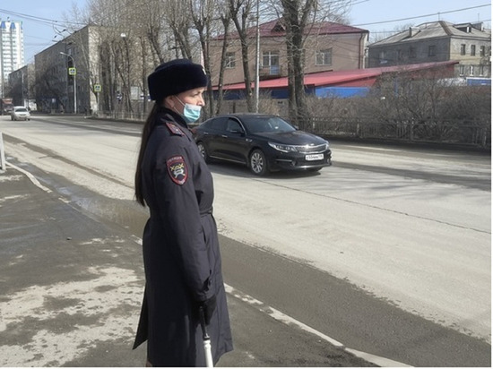 Велосипедист в Екатеринбурге чуть не устроил массовую аварию