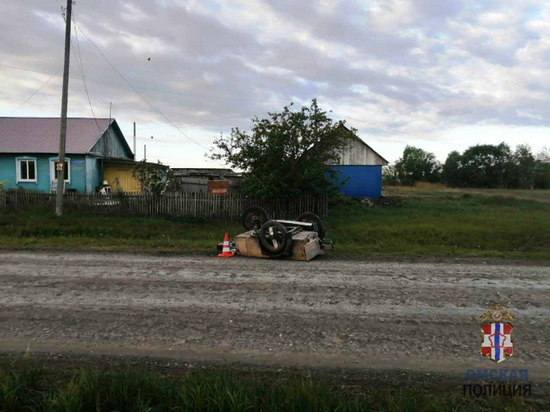В Омской области насмерть разбился мотоциклист без прав