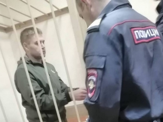 Экс-член общественной палаты Приморья взят под стражу в зале суда