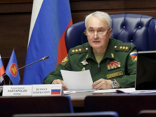 Генерал Картаполов заявил о возможном вводе миротворцев ОДКБ на Украину