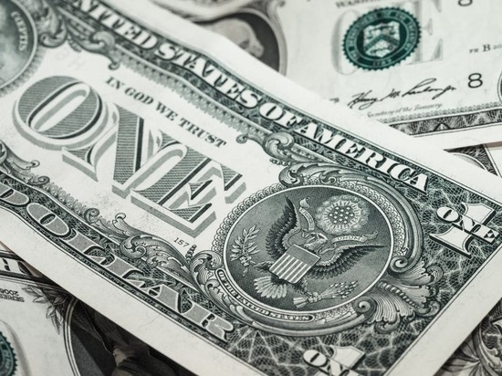 Экономист Прокудин: доллар может упасть до 45 рублей к середине лета