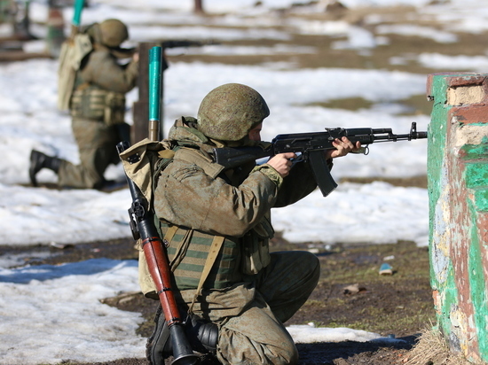 Военный эксперт Евсеев заявил о необходимости второго фронта на Украине