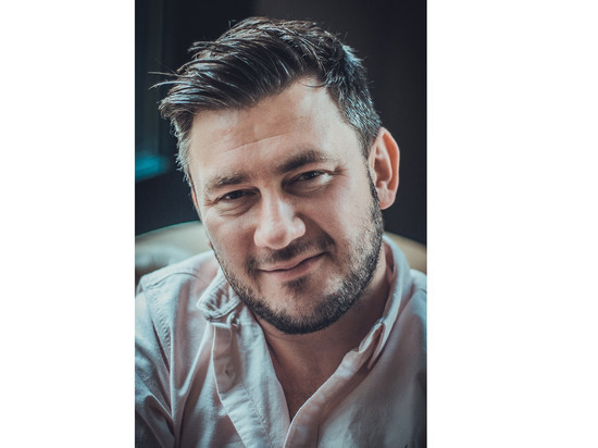 Стало известно о заочном аресте писателя Дмитрия Глуховского