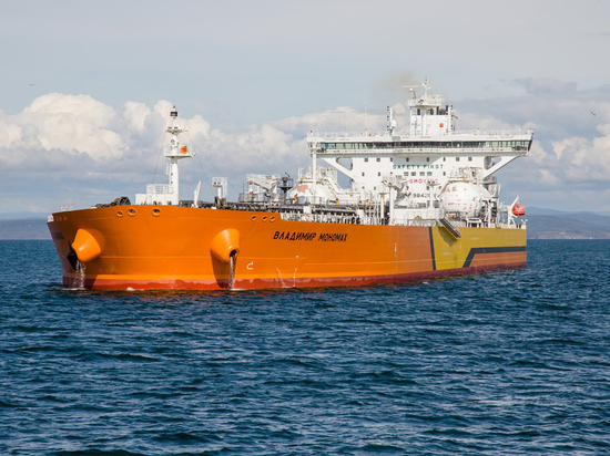 Трейдеры переливают «токсичную» российскую нефть прямо в открытом море