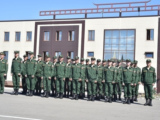 В столице Тувы состоялась отправка призывников на военную службу