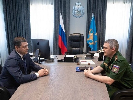 Безопасность в псковском аэропорту стала темой разговора губернатора с военным прокурором