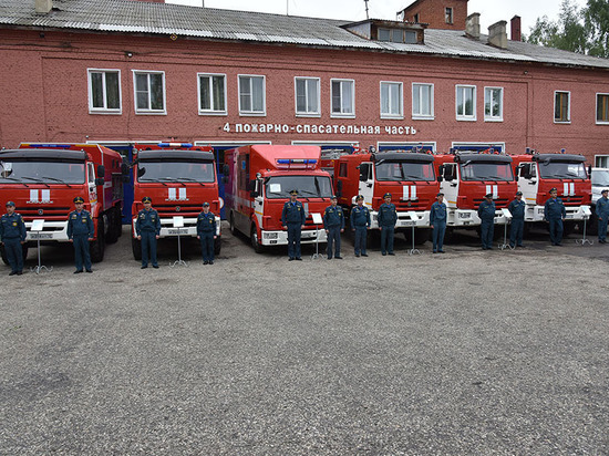 Йошкар-Олинская 4-ая пожарно-спасательная часть получила ключи от 13 единиц новой техники