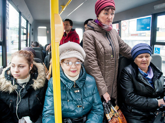 Опубликован режим работы городских автобусов в Пскове 11-13 июня