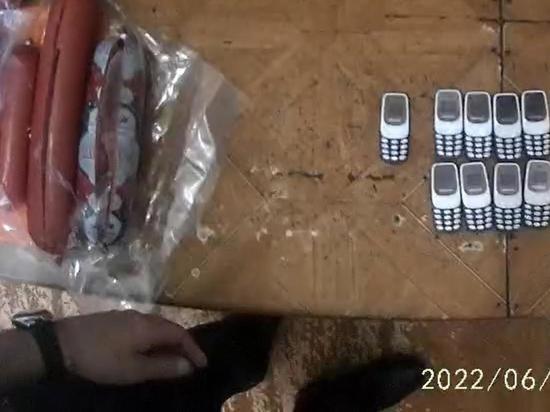 В колбасе для заключенного СИЗО №3 Новочеркасска нашли мобильные телефоны