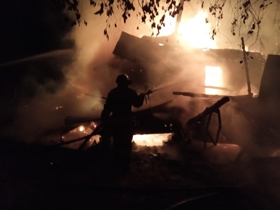Человек пострадал на пожаре жилого дома под Калугой