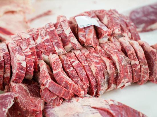 Игринскому мясокомбинату предписали уничтожить 3 тонны подозрительных мясных продуктов