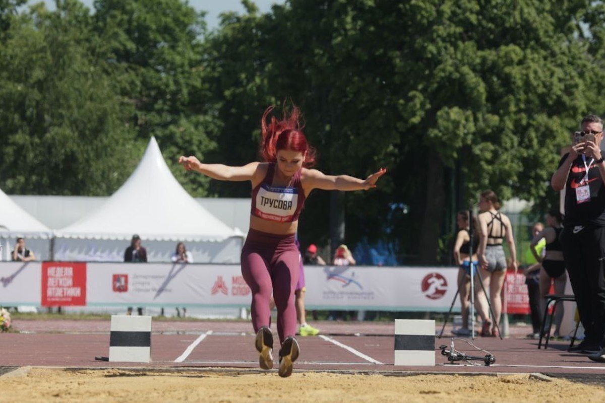 Трусова прыгнула на 4,19 метра на турнире по легкой атлетике