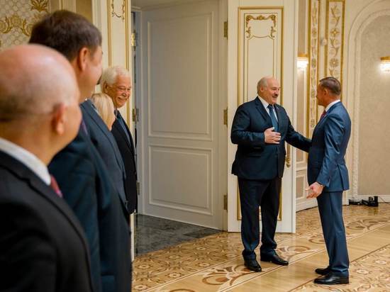 Курский губернатор обсудил с президентом Белоруссии Лукашенко развитие экономических связей