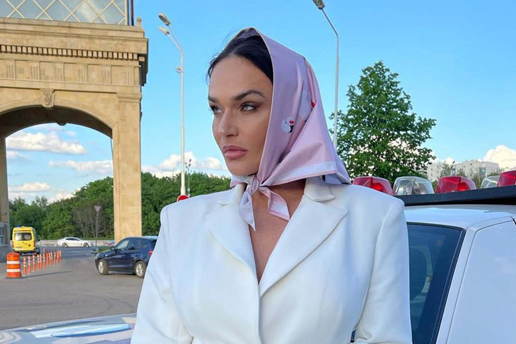 Алена Водонаева уехала из России в Италию: кадры путешествий светской дамы