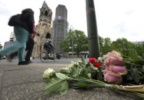 Смертельный наезд на пешеходов в западной части Берлина, по словам правящего бургомистра города Франциски Гиффай, не был терактом, за рулем находился психически больной человек