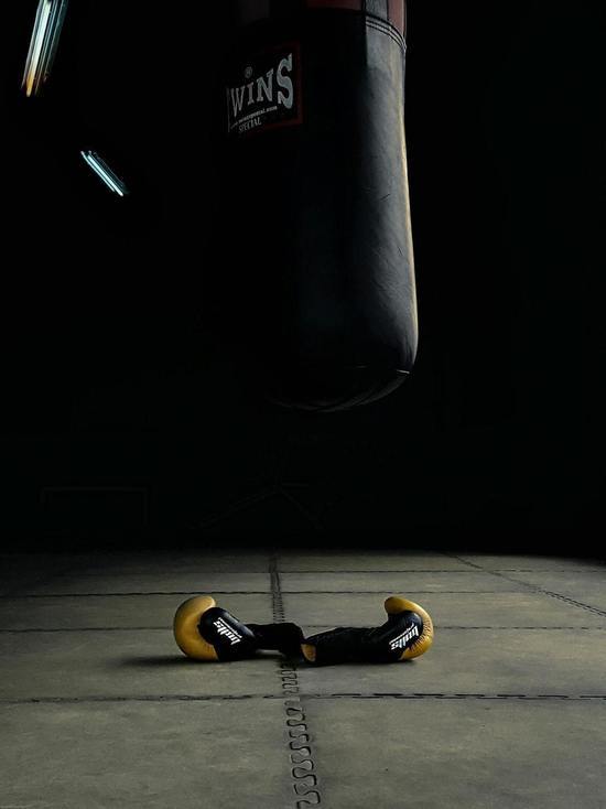 24-летний боксер скончался после потери сознания после боя