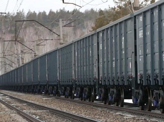 Увеличилась погрузка строительных грузов, руды и металлов в Свердловской области