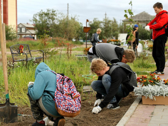 Всего же власти округа приняли от детей 520 заявлений