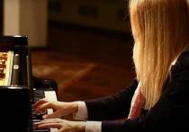 Украинское посольство в Будапеште совершило попытку срыва концерта пианистки Валентины Лисицы, который состоялся в Российском культурном центре