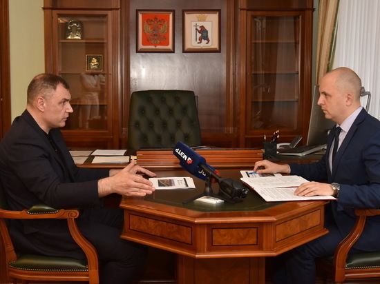 На встрече с мэром Йошкар-Олы врио Главы Марий Эл Юрий Зайев поручил активнее отслеживать жалобы горожан.