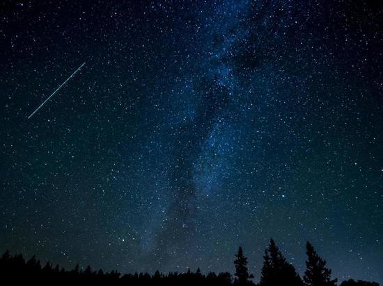  Спутник, метеорит или метеор: какое НЛО снял на видео житель Хакасии