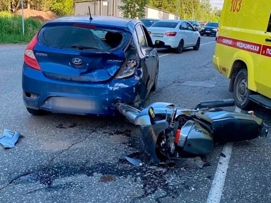 Мотоциклист на Сузуки врезался в легковой авто в Ижевске
