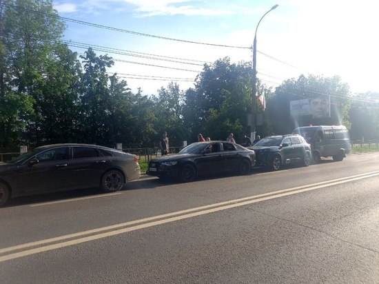 В Твери на набережной Афанасия Никитина столкнулись четыре автомобиля