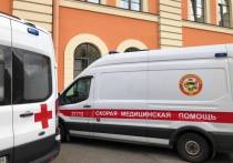 В центре Петербурга велосипедистка попала под колеса туристического автобуса. ДТП произошло на пересечении набережной Фонтанки и улицы Пестеля.