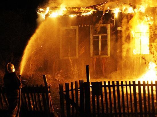 В Ростовской области 51-летний мужчина погиб во время пожара в доме