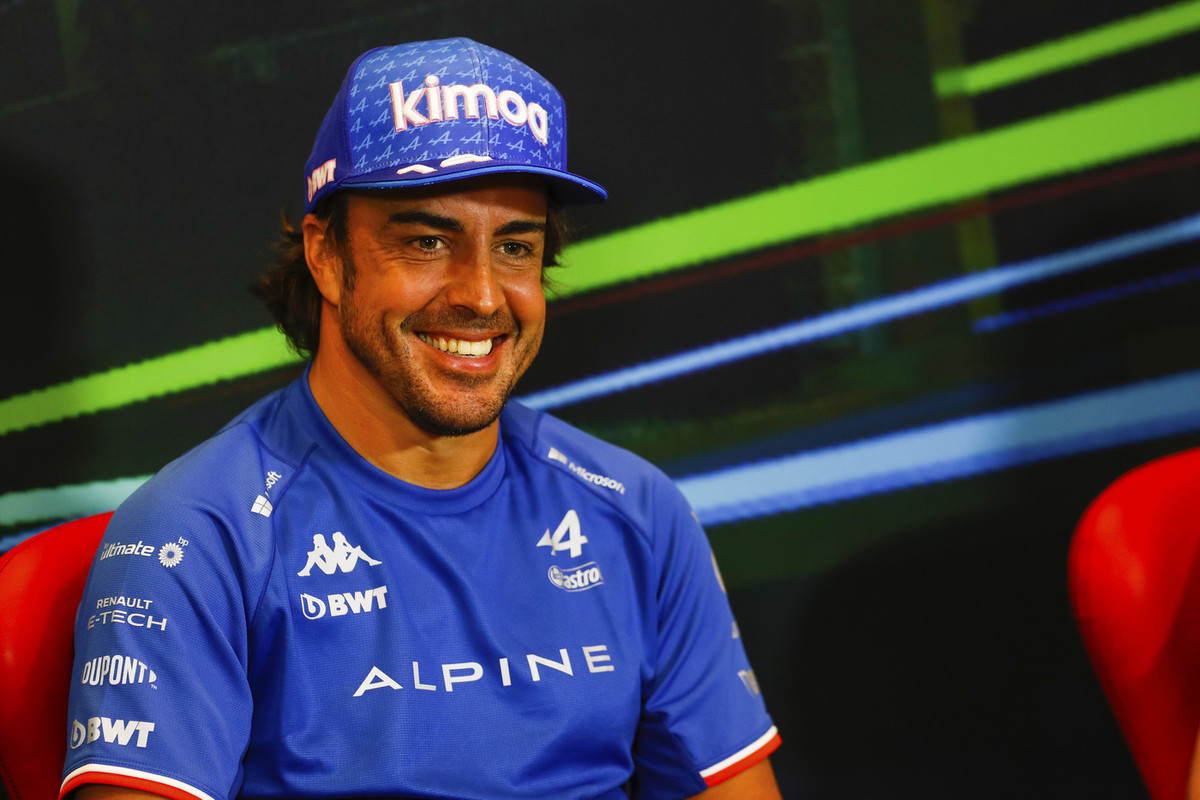 Алонсо побил рекорд Шумахера по самой длительной карьере в "Формуле-1"