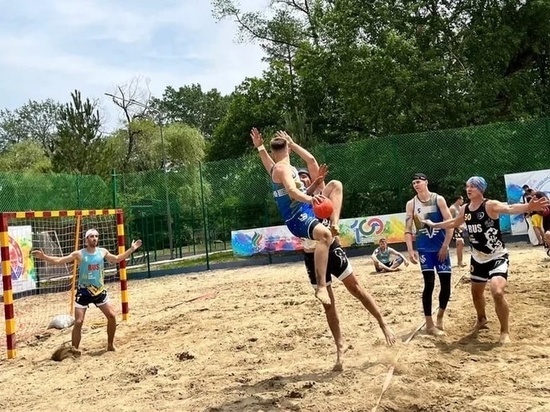 Пляжные гандболисты из «Екатеринодара» заняли второе место на турнире в Черкесске