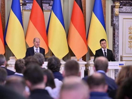 В Киеве пояснили, чего ждут от визита канцлера Германии