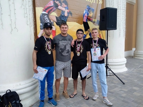 Тамбовчанин победил на межрегиональном турнире по панкратиону