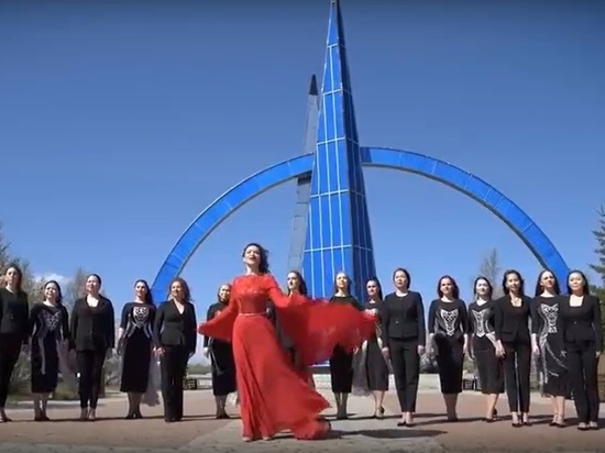 Губернаторский ансамбль «Сёётэй Ямал» исполнил гимн РФ вместе со всей страной