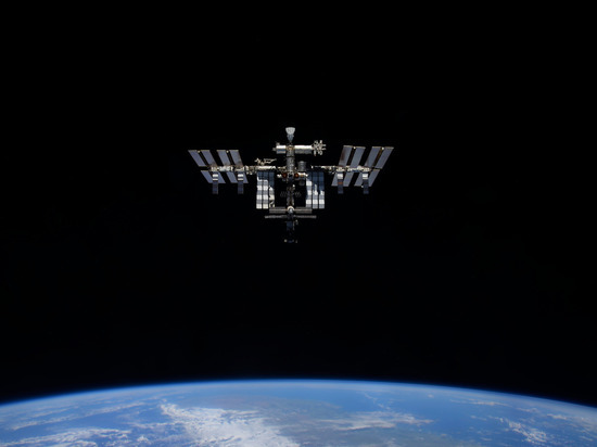 В Роскосмосе придумали, как защитить спутники от космического мусора