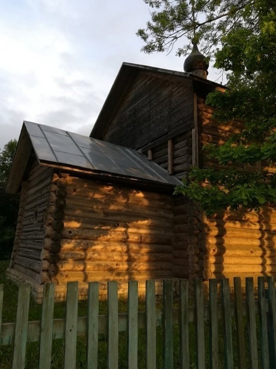 Единственную в Пскове деревянную церковь XVII века отреставрируют