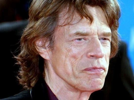 The Rolling Stones отменили концерт из-за коронавируса у Мика Джаггера