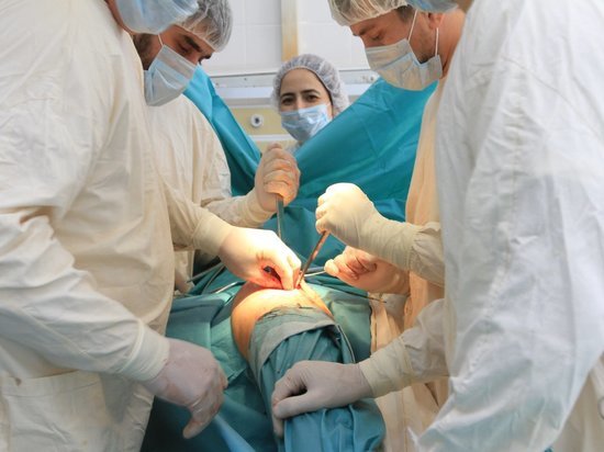 Дагестанские врачи провели сложнейшую операцию на коленном суставе