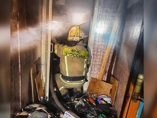 В Оренбурге на пожаре эвакуировали пятерых человек